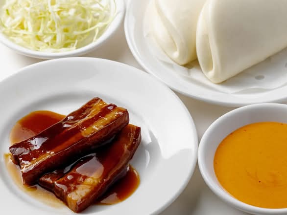 010. Pork Belly Bao 東坡肉刈包 (2 pcs)